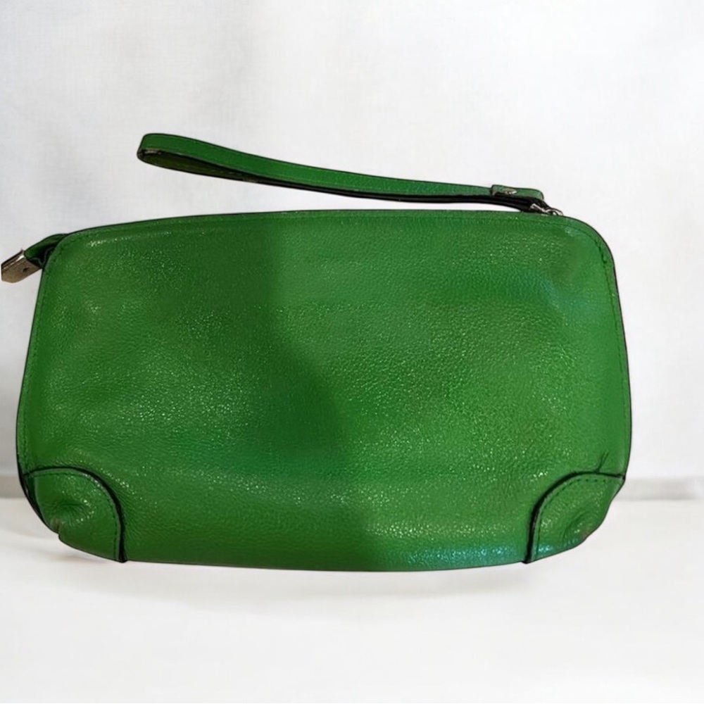 Bostanten Green Pebble Leather Small Wristlet Clutch